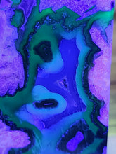 Load image into Gallery viewer, Fluorescent Fire Agate Obelisk (421g)