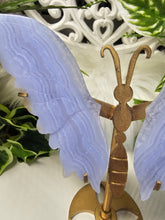 Load image into Gallery viewer, Blue Lace Agate Butterfly Wings