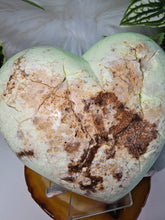 Load image into Gallery viewer, Lemon Lime Chrysophrase (WA)