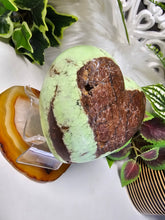 Load image into Gallery viewer, Lemon Lime Chrysophrase (WA)