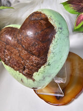 Load image into Gallery viewer, Lemon Lime Chrysophrase (WA)