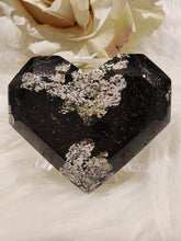 Load image into Gallery viewer, Snowflake Obsidian Faceted Heart (106g)