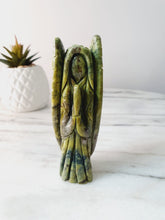 Load image into Gallery viewer, Peruvian Serpantine Angel Carving (177g)