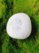 Load image into Gallery viewer, Peruvian Pink Mangano Calcite Palm Stone
