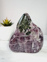 Load image into Gallery viewer, Anhydrilite x Dioptase Extra Rare
